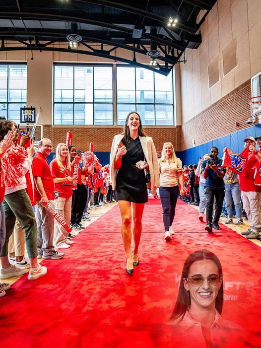 watch : Caitlin Clark, the No. 1 overall pick in the 2024 WNBA Draft ...