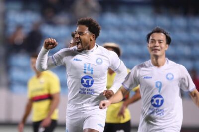 Hé lộ mức lót tay của Xuân Son tại Nam Định, vượt xa công thần ĐT Việt Nam