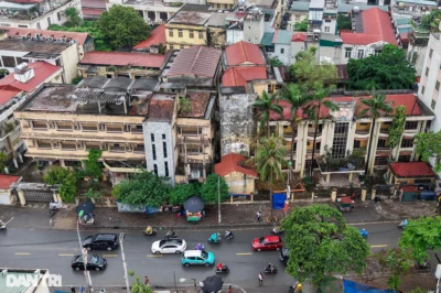 Hàng loạt trụ sở công ở Hà Nội bị bỏ hoang nhiều năm