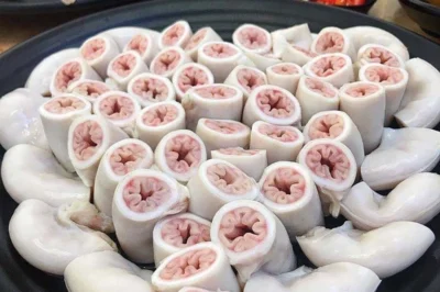 Formol là chất độ:/c, dùng để tạo lòng xe điếu?