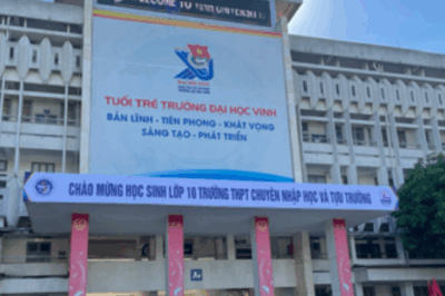 Một 9 một 10 với “khầy ông nụi” là thầy giáo ở Đại học Vinh, thậm chí còn tr/ắng tr/ợn hơn thế