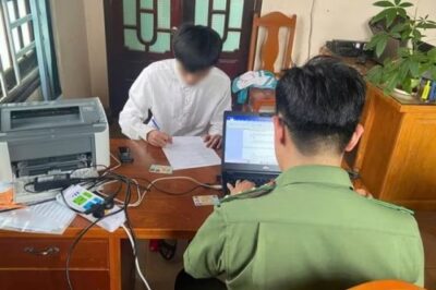 Nghĩ mình là điệp viên 007, 2 “ông cháu” dùng cam/er/a cúc áo truyền đề thi Văn ra ngoài nhờ giải… bằng Chat GPT