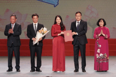 Hà Nội công bố 126 Bí thư, Chủ tịch UBND các xã phường mới sau sắp xếp