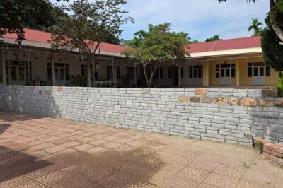 Xã th-ấ-t h-ứ-a 11 năm, dân xây tường rào “khoá” lối vào trường trường mầm non đ:ò;i đ;ấ::t