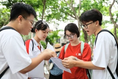 Giáo viên nhận xét đề thi tiếng Anh THPT 2025: Sẽ rất ít điểm 10! Xem ngay trọn bộ đáp án