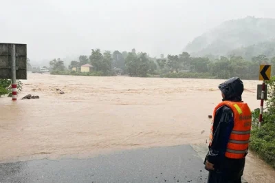 Tháng 6 thành “mùa l//ũ mini”? Chuyê-n gi-a l//ý g/i/ả/i hi-ện tư-ợng m-ư-a b/ã/o b;ấ;t th;ư;ờ;ng năm nay