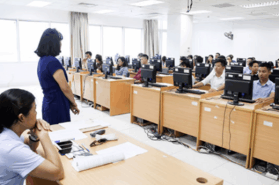 Dân ôn thi công chức m-é-o m-ặ-t: C/à/y bao năm giờ bị “c/ắ/t s-ạ-ch” một môn!